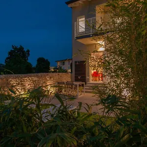 Ferienhaus La Bellavita Del Garda Luxury, San Felice del Benaco